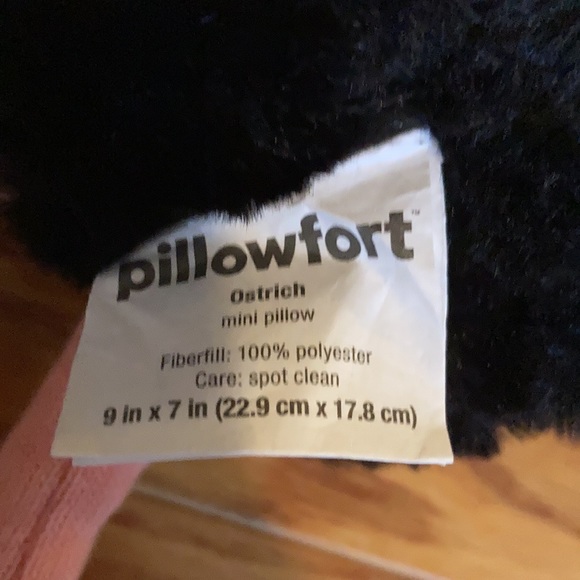 Pillowfort Ballet dancer OSTRICH Plus with bow mini New without Tags - Picture 3 of 8